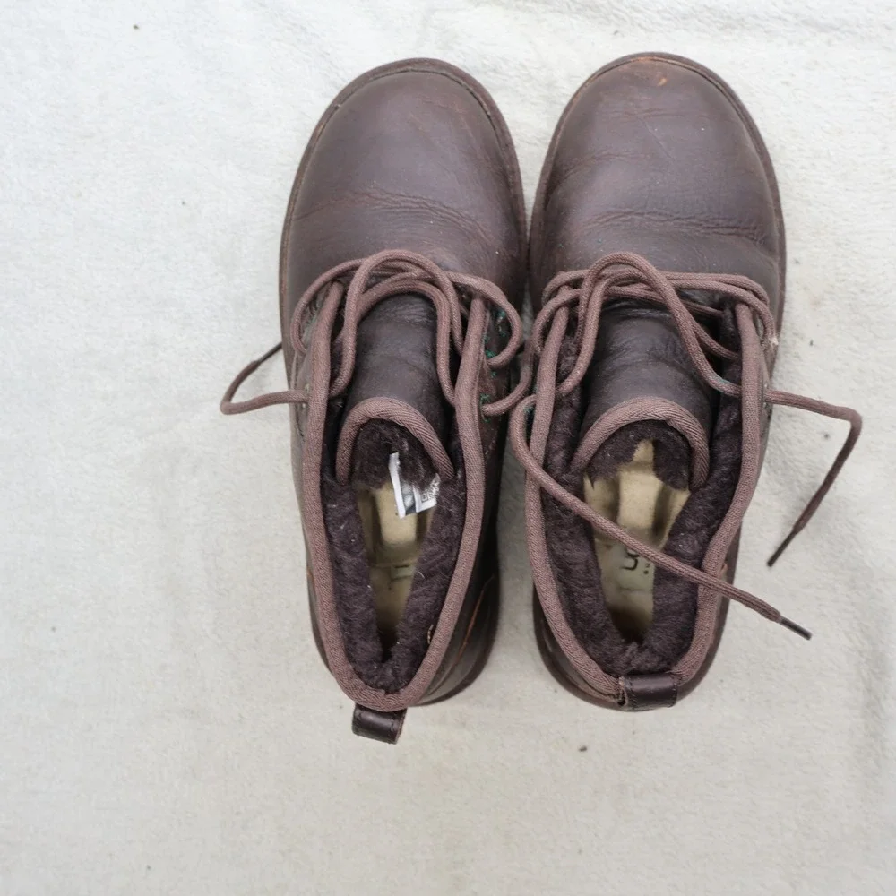 UGG Mens 9 Chukka Boots Brown Neumel Leather Lace Up Rugged Waterproof 1008908